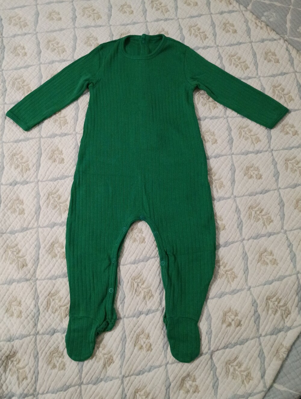 Fin & Vince Green Ribbed Footie Pajamas 12-18 Months EUC